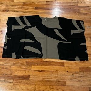 Olive/black one size uzi nyc box top